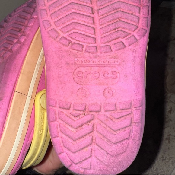 Kids Girls Crocs Brand Summer Pink and Yellow Slide Sandals Shoe Size 8-9 - Picture 9 of 16